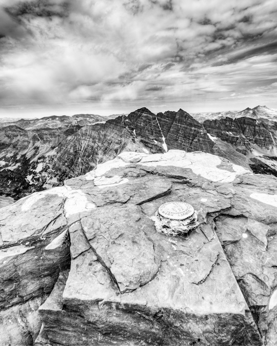 Pyramid Peak USGS marker