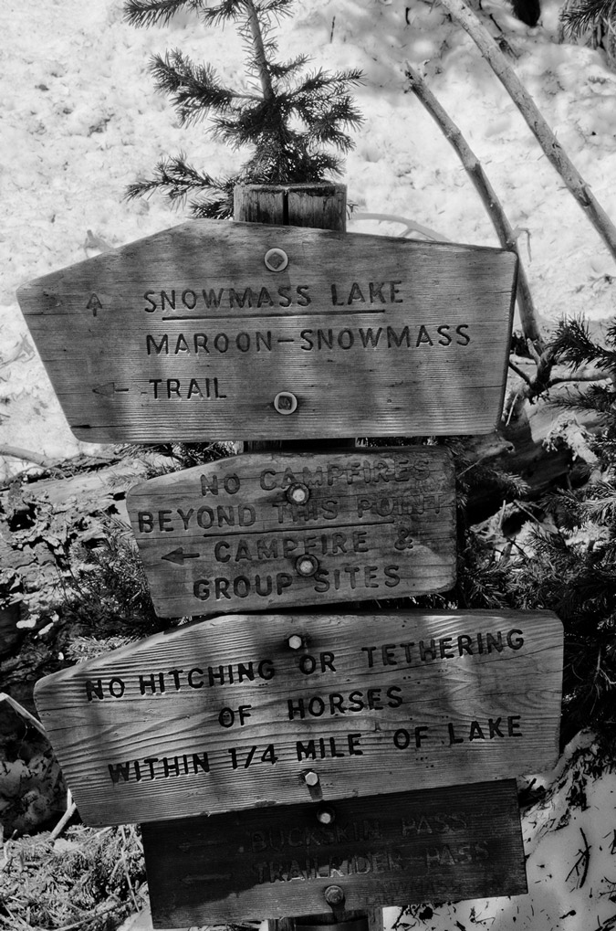 Snowmass Lake Trail Junction Sign